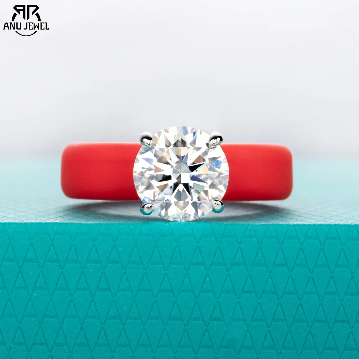 MOISSANITE INLAY COMFORT RING