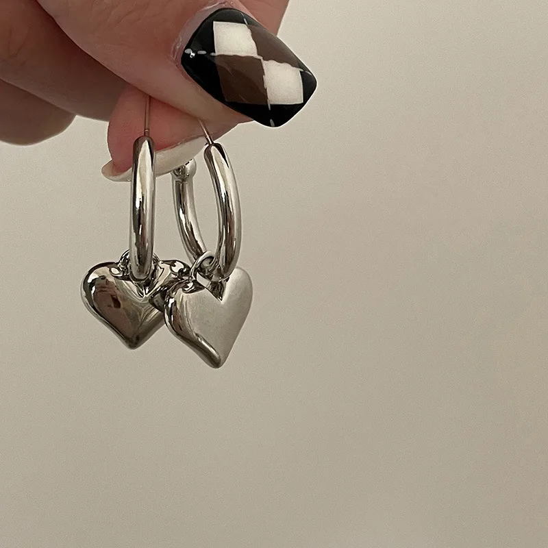 HEART SILVER STUDS